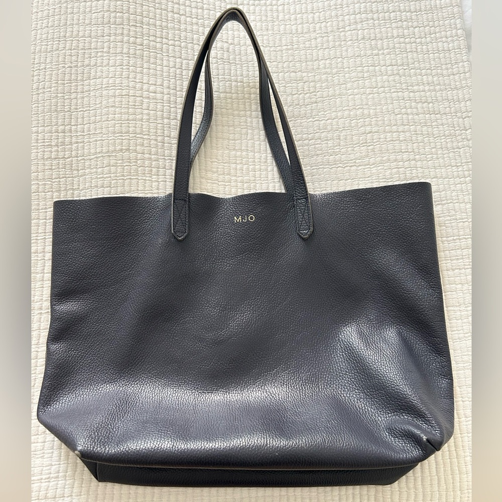 Cuyana Navy Leather Tote